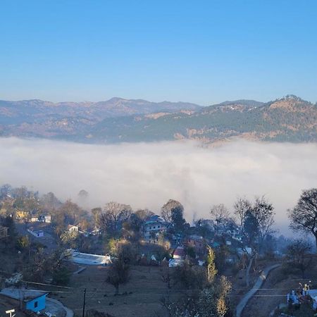 Mahi Restaurant & Guest House Almora Esterno foto