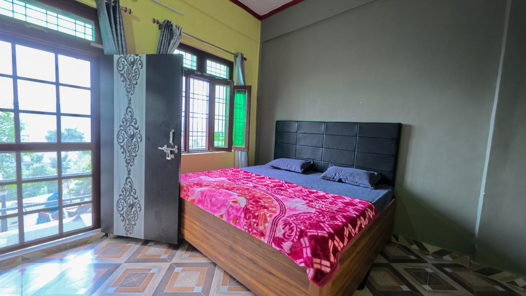 Mahi Restaurant & Guest House Almora Esterno foto