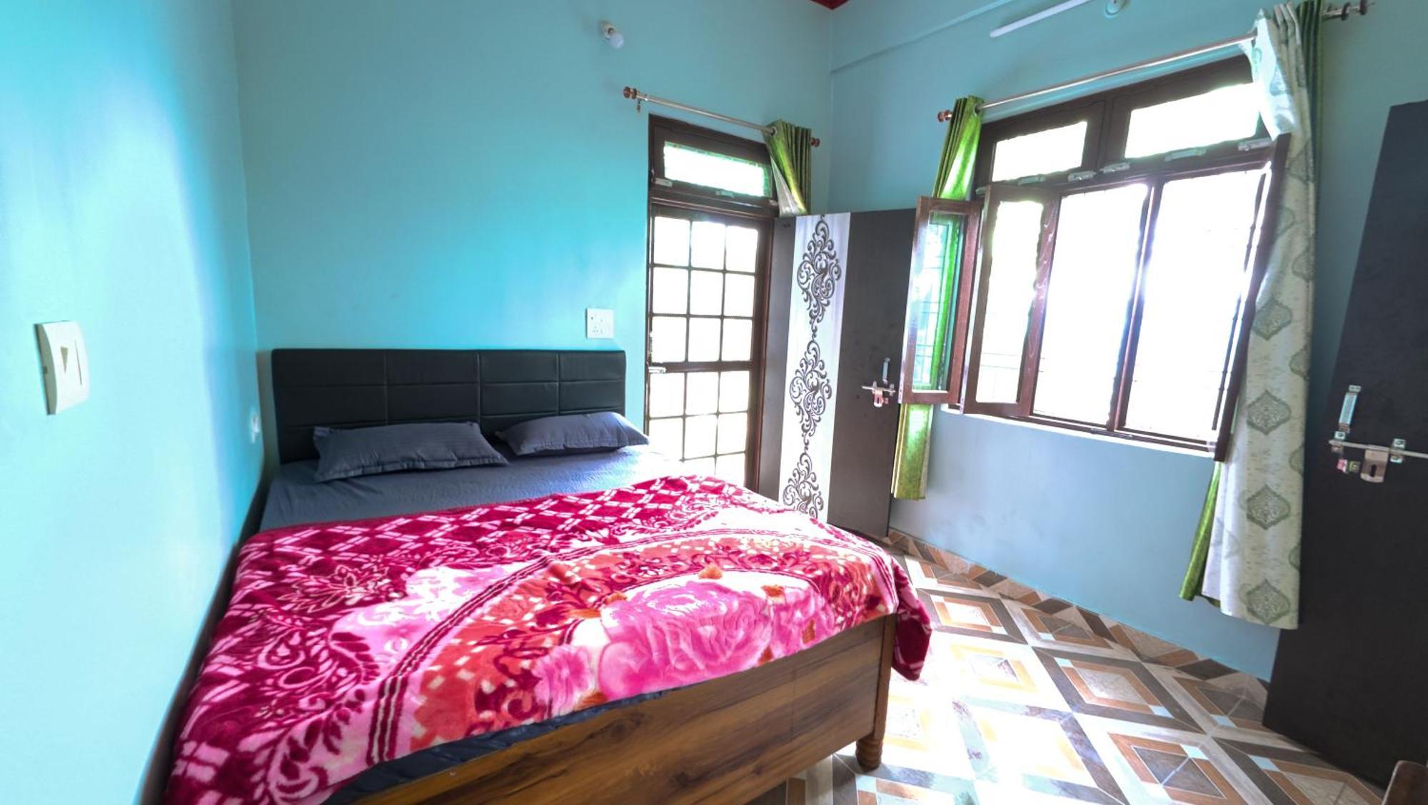 Mahi Restaurant & Guest House Almora Esterno foto
